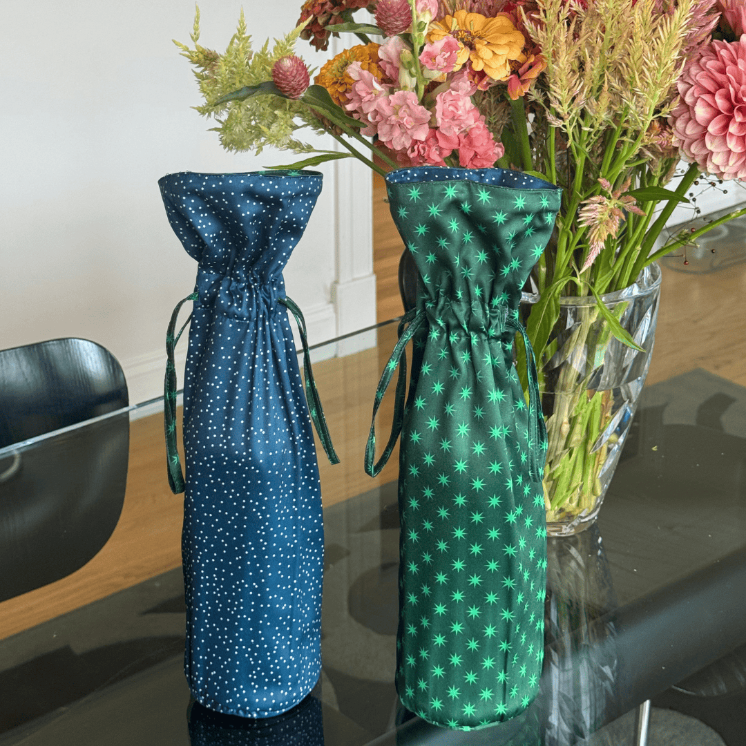 Grand sac cadeau réutilisable en tissu pour vin | Neige et étoiles